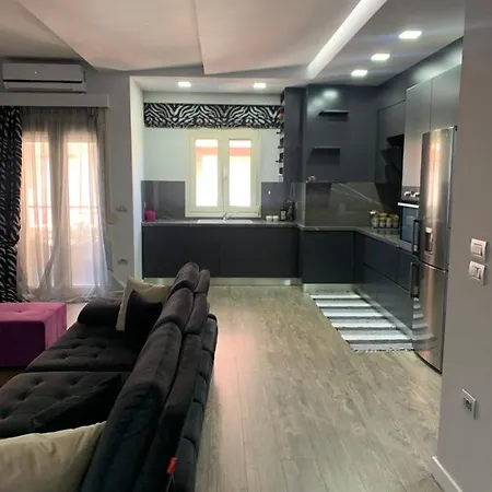 Luxury דירה *